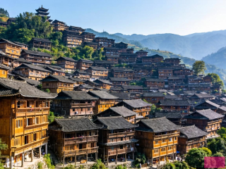 西江千户苗寨，乡村旅游的璀璨明珠之地